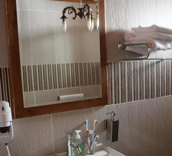 Hera Han/Misafirhane 4*