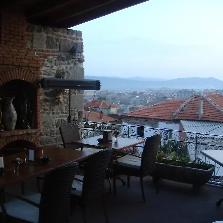 Hera Inn